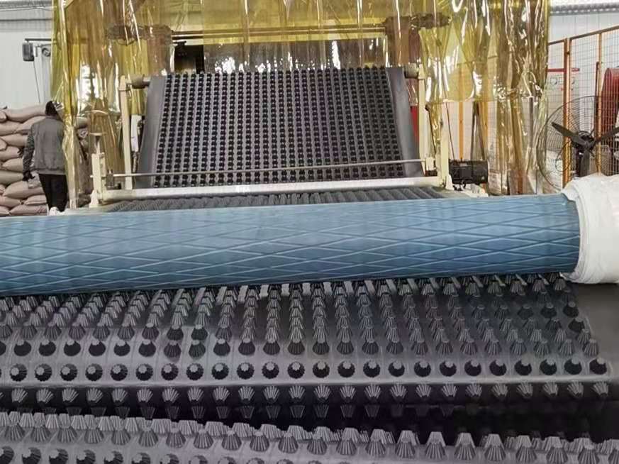 車庫瀝水板 排水板應(yīng)用